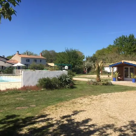 Camping La Chesnays Vendays-Montalivet