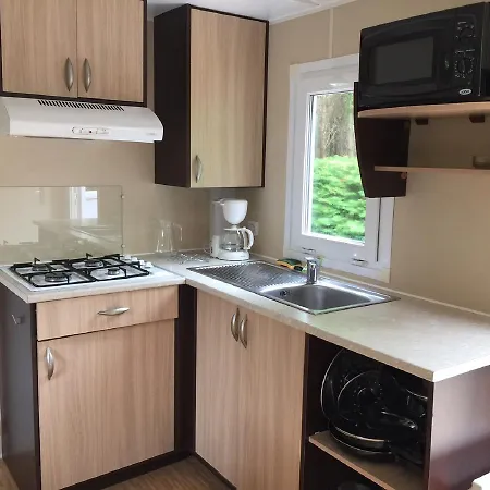 Camping La Chesnays 4*